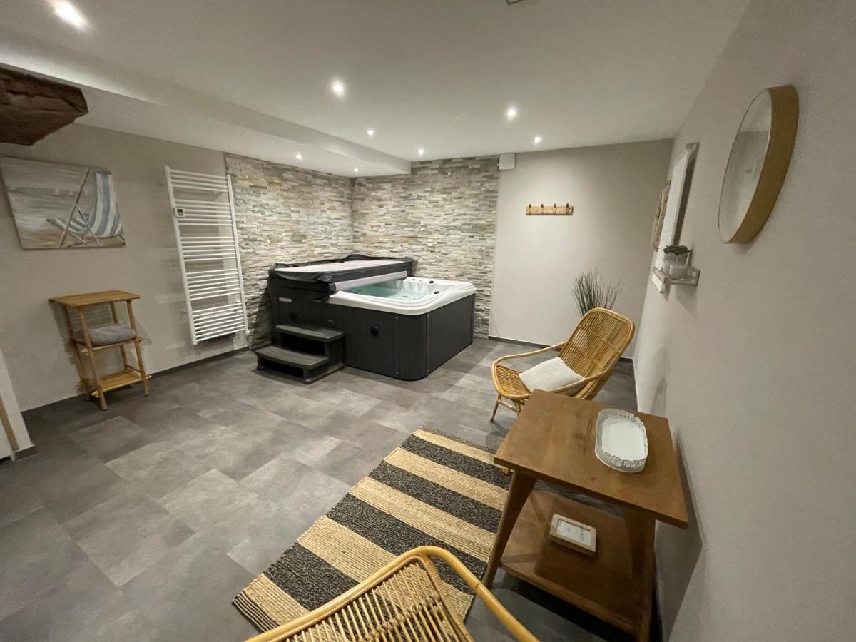 Chambres D Hotes Avec Piscine Et Spa La Foliere Saumur Villebernier エクステリア 写真