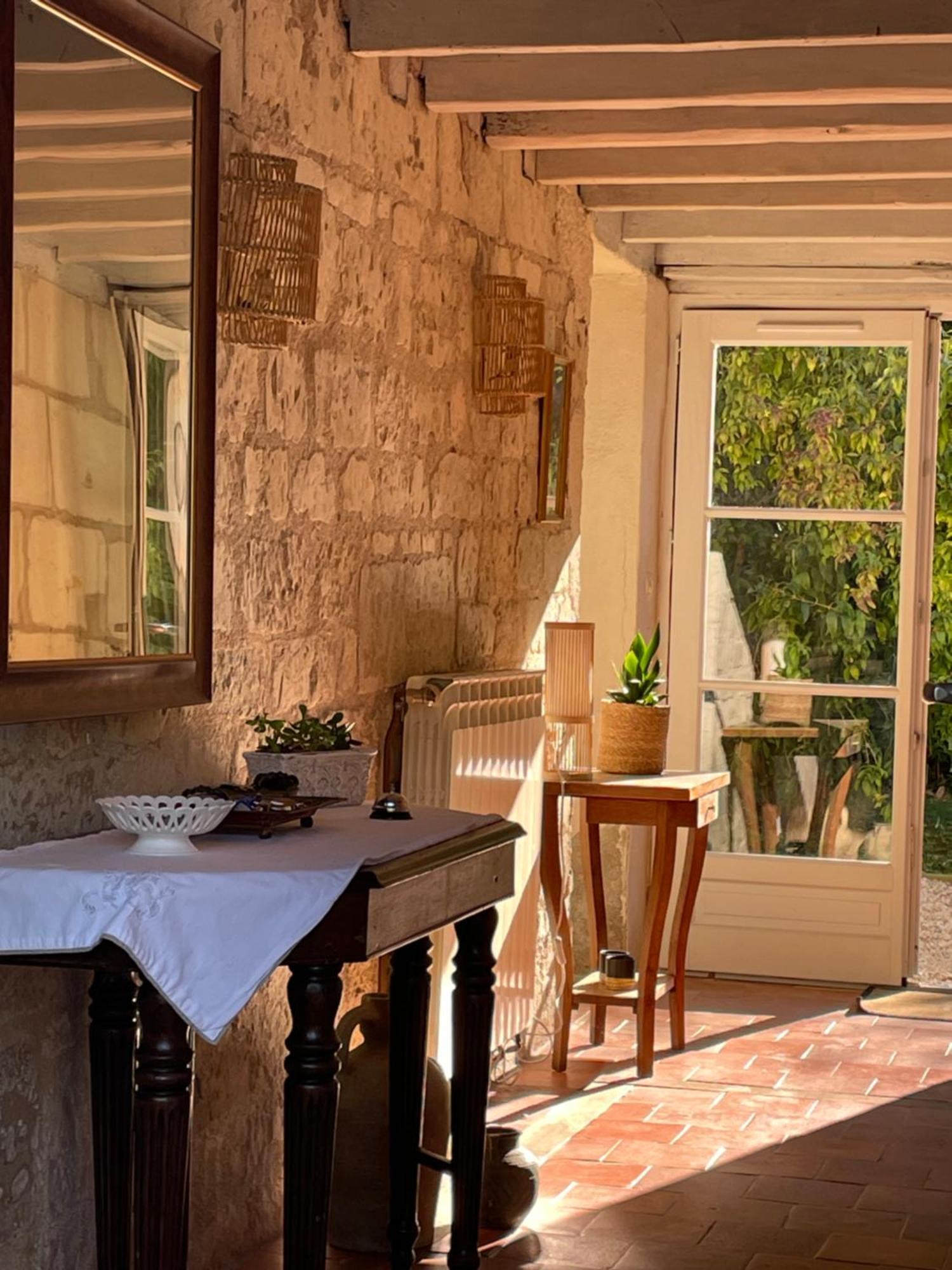 Chambres D Hotes Avec Piscine Et Spa La Foliere Saumur Villebernier エクステリア 写真