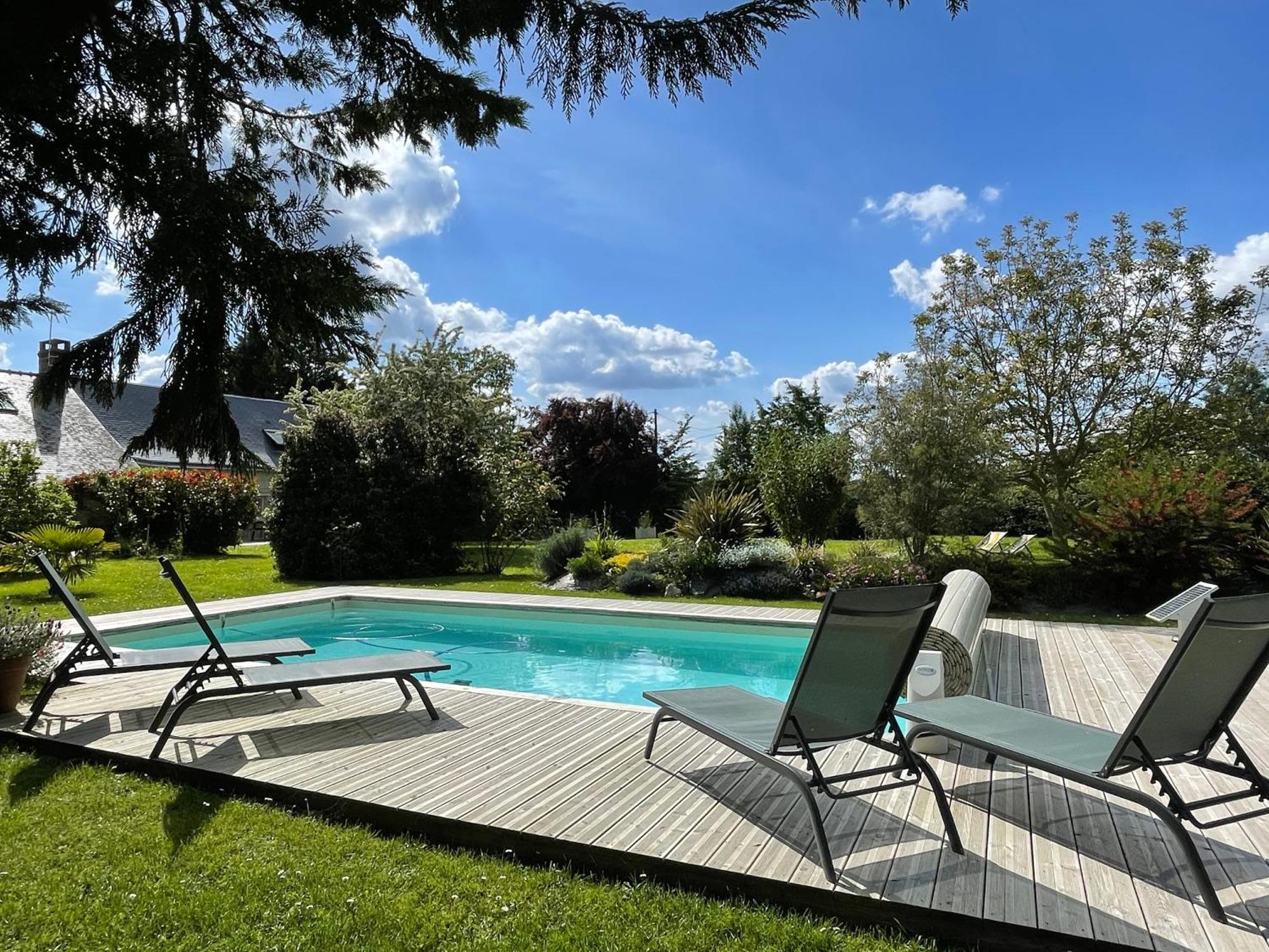 Chambres D Hotes Avec Piscine Et Spa La Foliere Saumur Villebernier エクステリア 写真